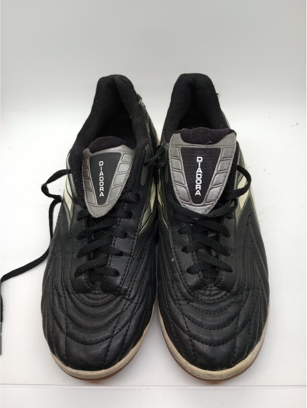 Diadora Men's Indoor Soccer Shoes Size 6 And 1/2 Multicolor Lace-up 202